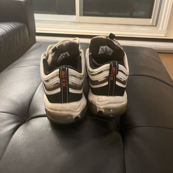 Air Max 97 - Size 8, Unparalleled Style and Comfort Await!" - Picture 2 of 3